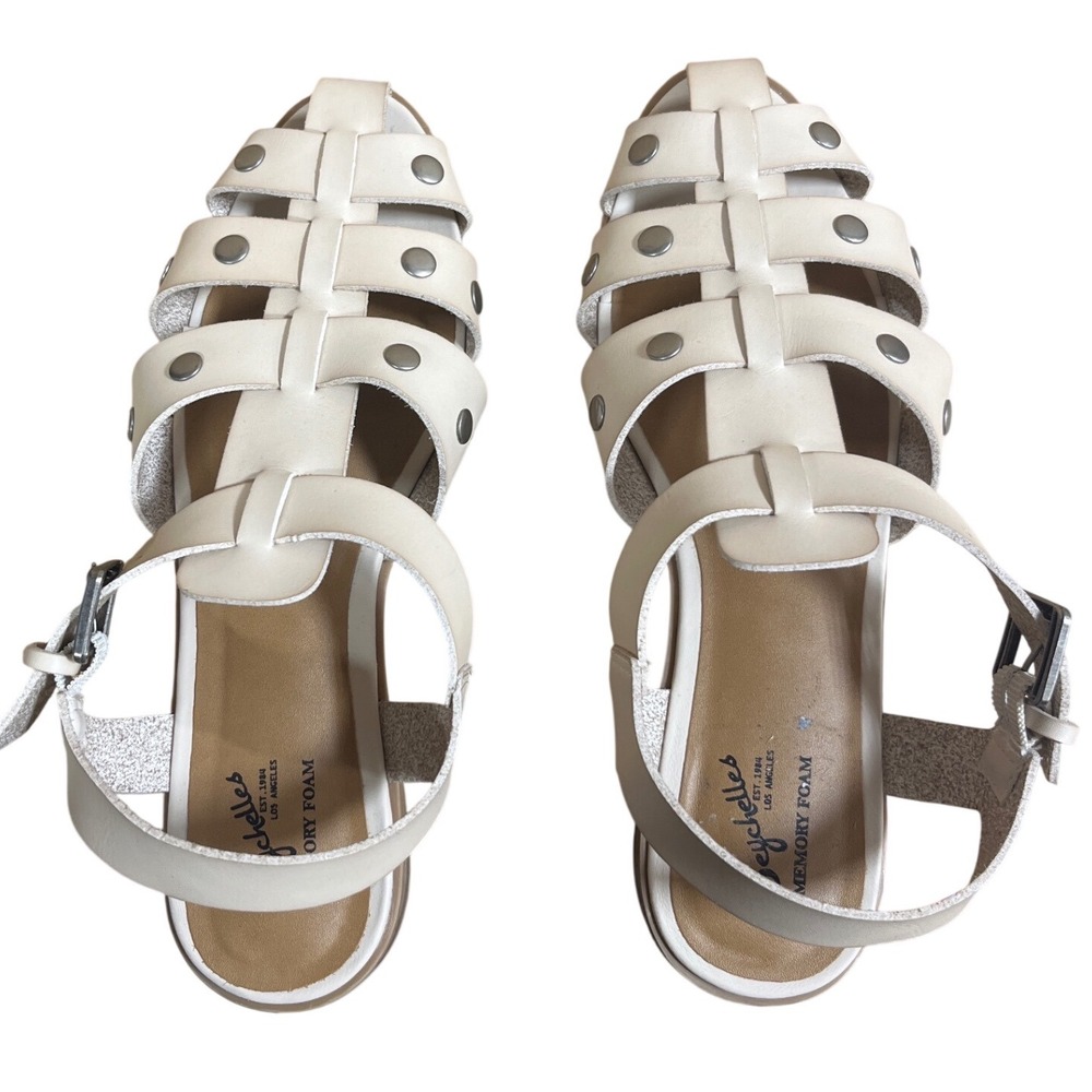 Seychelles Farrah Wide Cream Studded Fisherman Sandals Womens 8W N73715WY Ivory